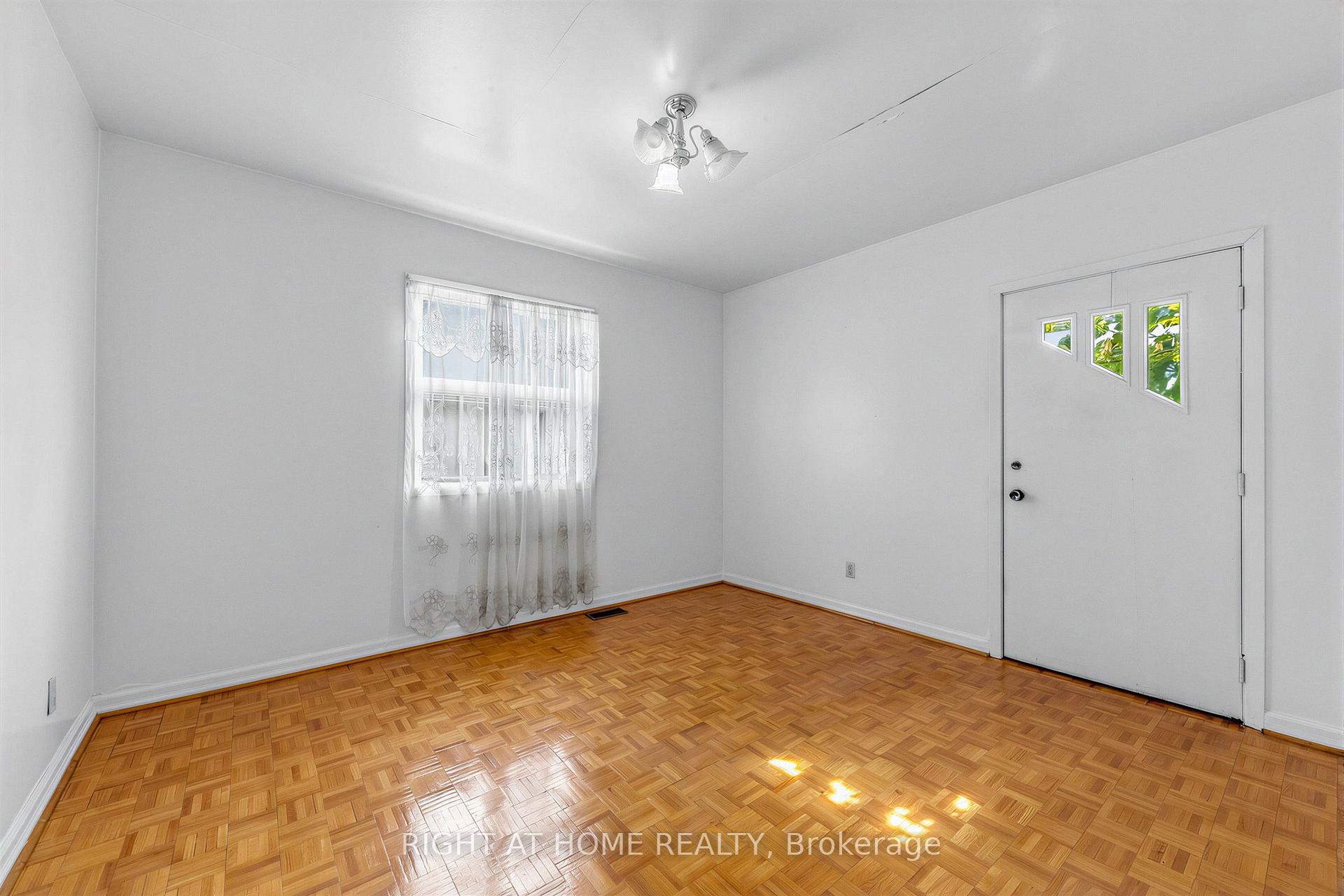 Photo 16 of 147 Dovercourt Road, Toronto, Trinity-Bellwoods — HOMEH