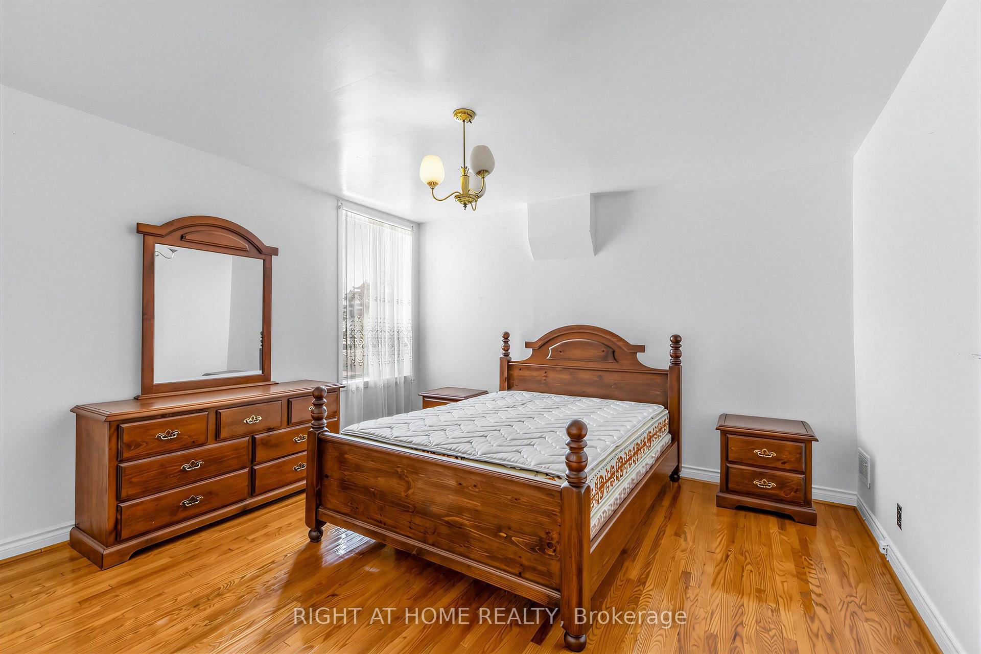 Photo 25 of 147 Dovercourt Road, Toronto, Trinity-Bellwoods — HOMEH