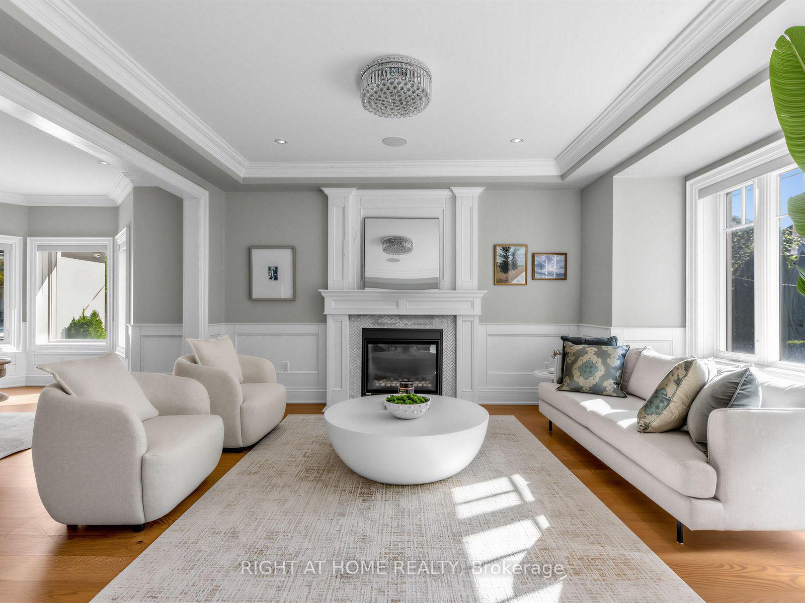Photo 3 of 204 Glen Road, Toronto, Rosedale-Moore Park — HOMEH
