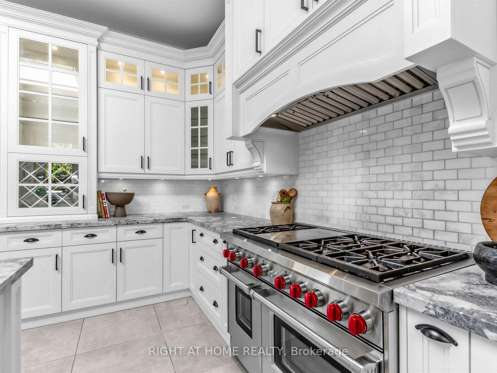 Photo 11 of 204 Glen Road, Toronto, Rosedale-Moore Park — HOMEH