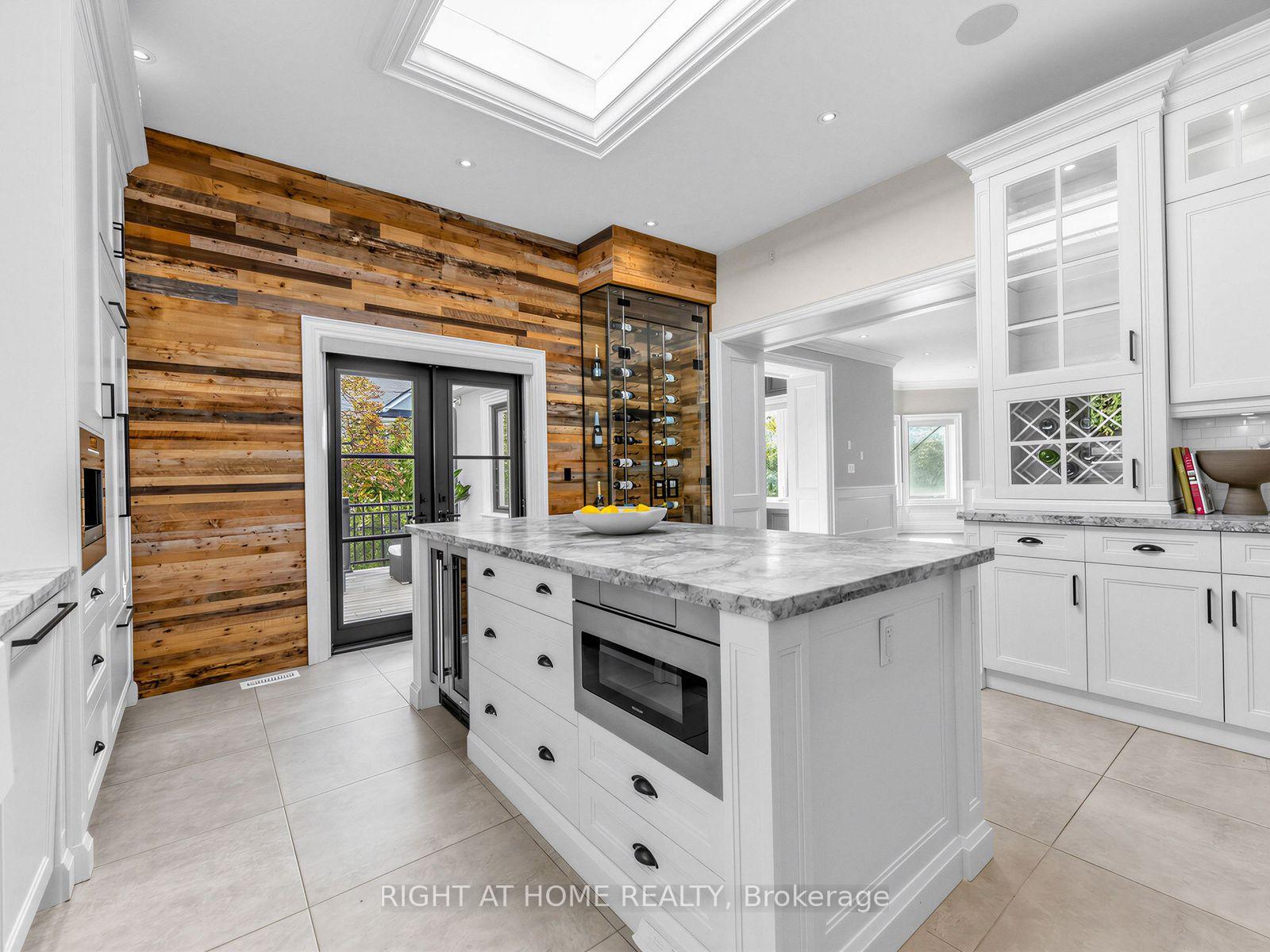 Photo 13 of 204 Glen Road, Toronto, Rosedale-Moore Park — HOMEH