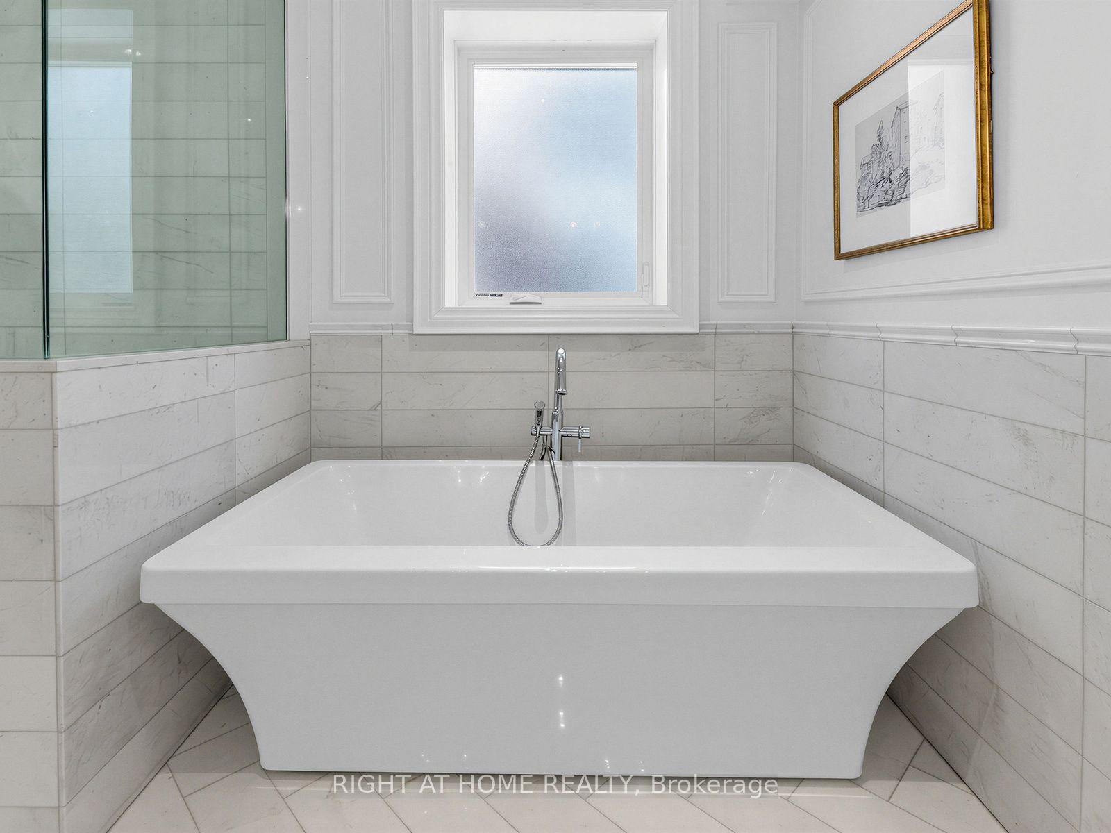 Photo 24 of 204 Glen Road, Toronto, Rosedale-Moore Park — HOMEH