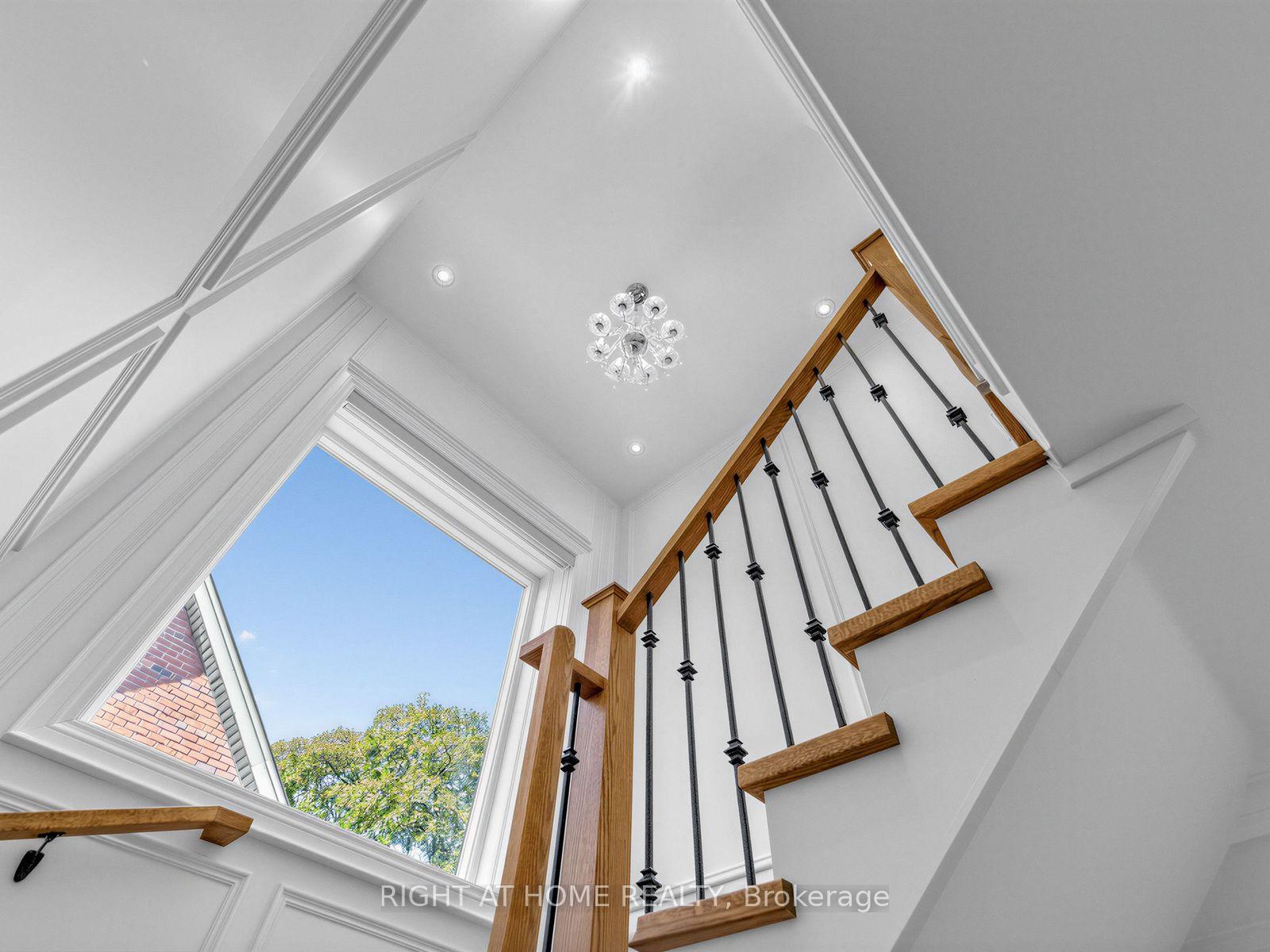 Photo 29 of 204 Glen Road, Toronto, Rosedale-Moore Park — HOMEH