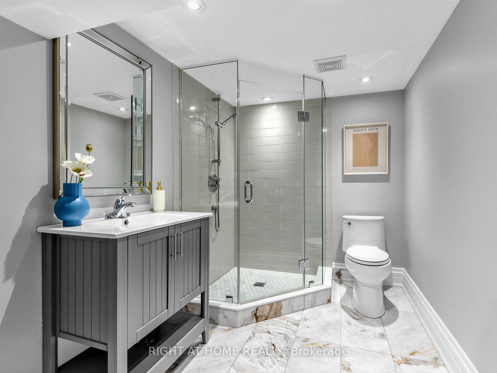 Photo 39 of 204 Glen Road, Toronto, Rosedale-Moore Park — HOMEH