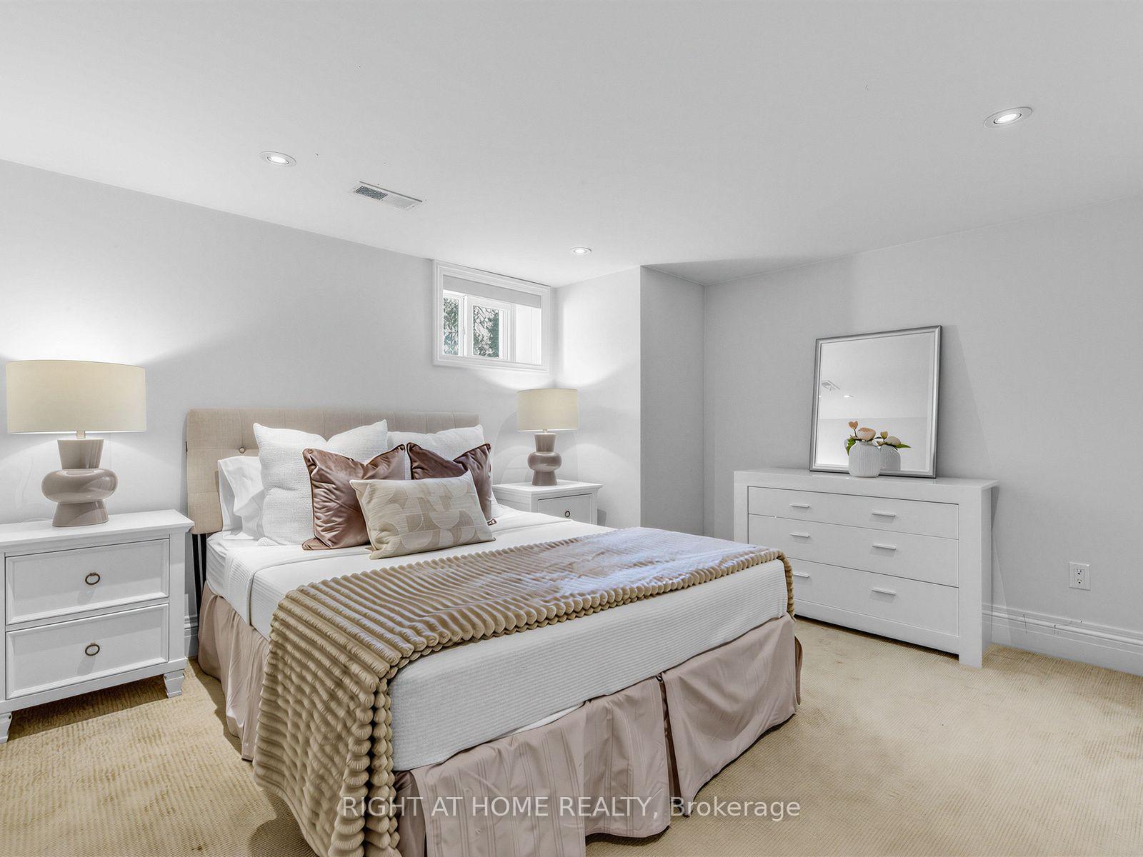 Photo 40 of 204 Glen Road, Toronto, Rosedale-Moore Park — HOMEH
