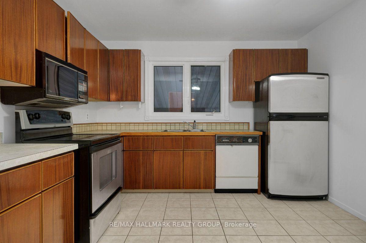 Photo 14 of 175 Carillon Street, Ottawa, Vanier — HOMEH
