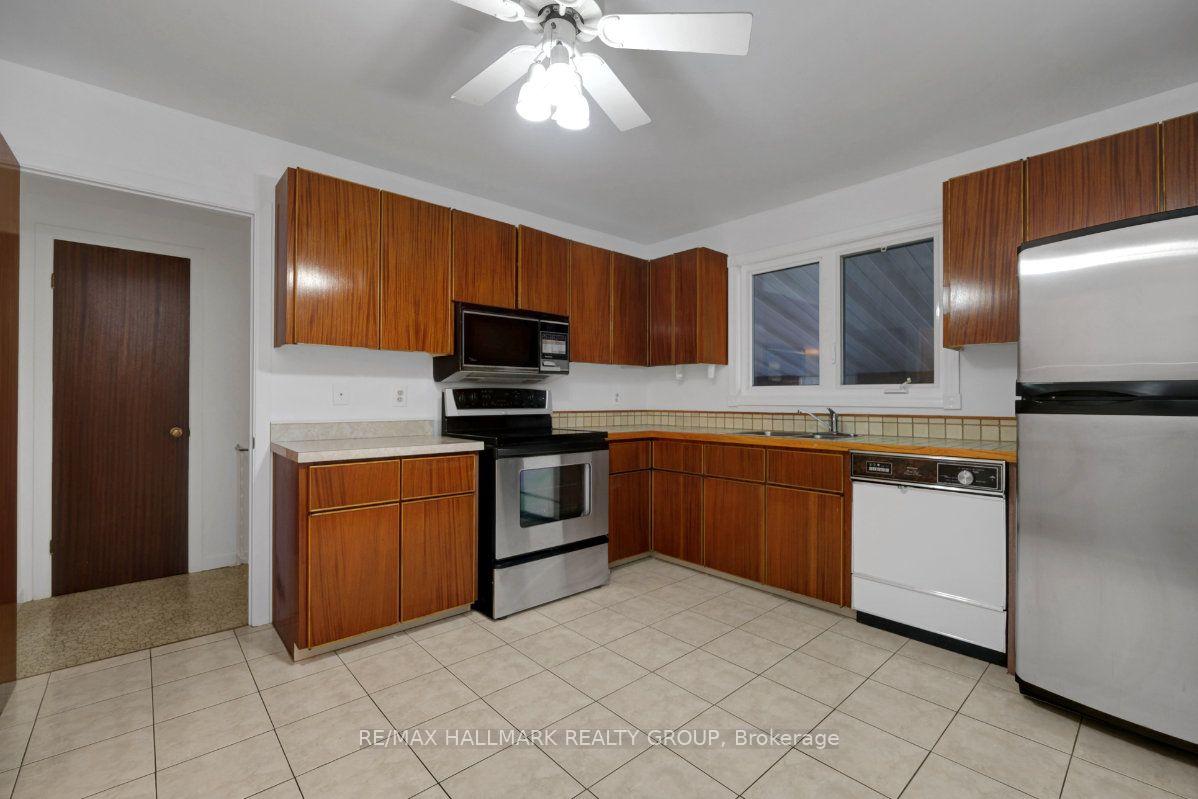 Photo 15 of 175 Carillon Street, Ottawa, Vanier — HOMEH
