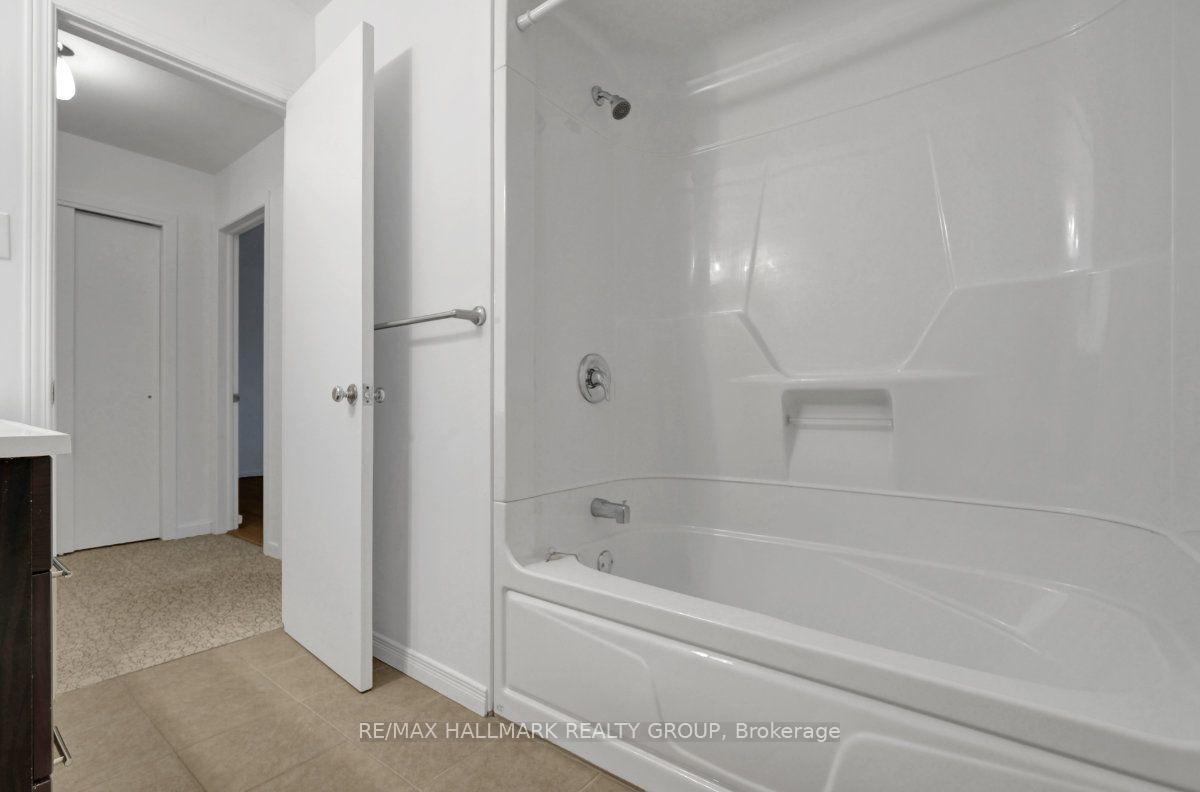 Photo 41 of 175 Carillon Street, Ottawa, Vanier — HOMEH