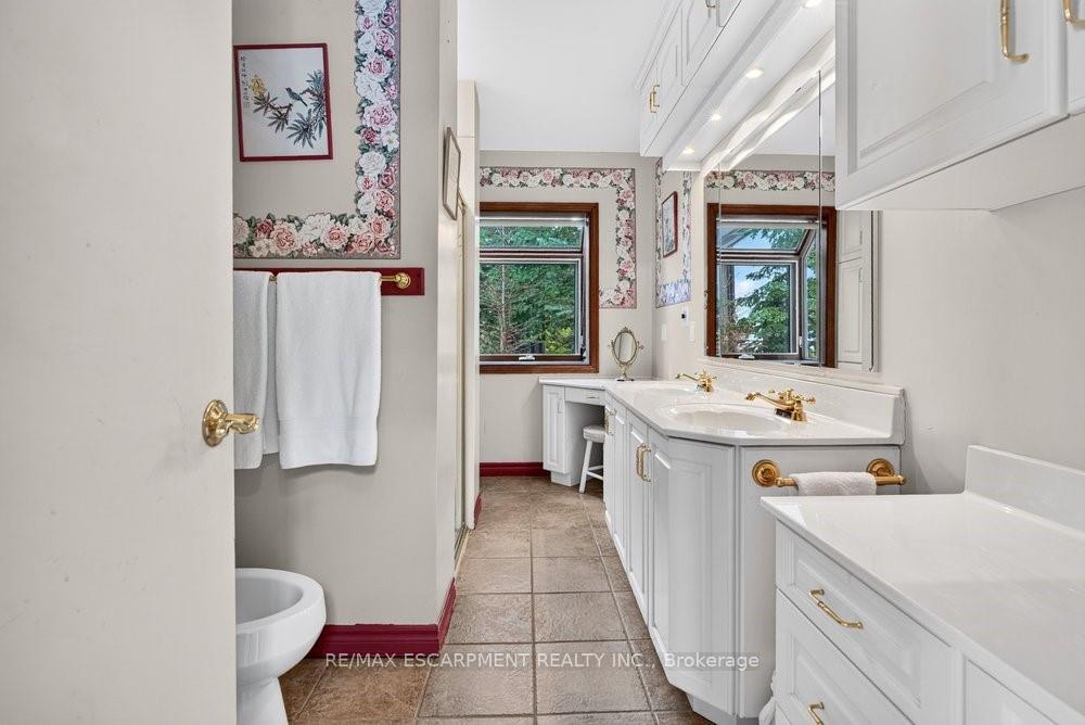 Photo 17 of 230 Morrison Road, Oakville, Morrison — HOMEH