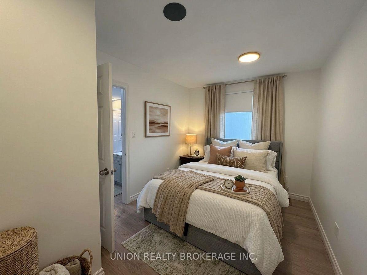 Photo 5 of Unit Upper, 73-B Willow Avenue, Toronto, The Beaches — HOMEH