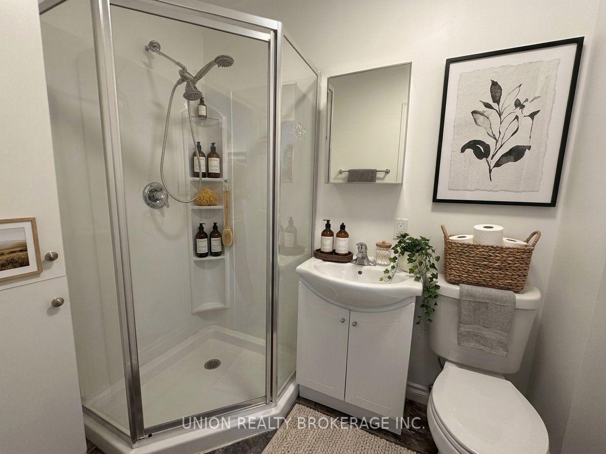 Photo 7 of Unit Upper, 73-B Willow Avenue, Toronto, The Beaches — HOMEH