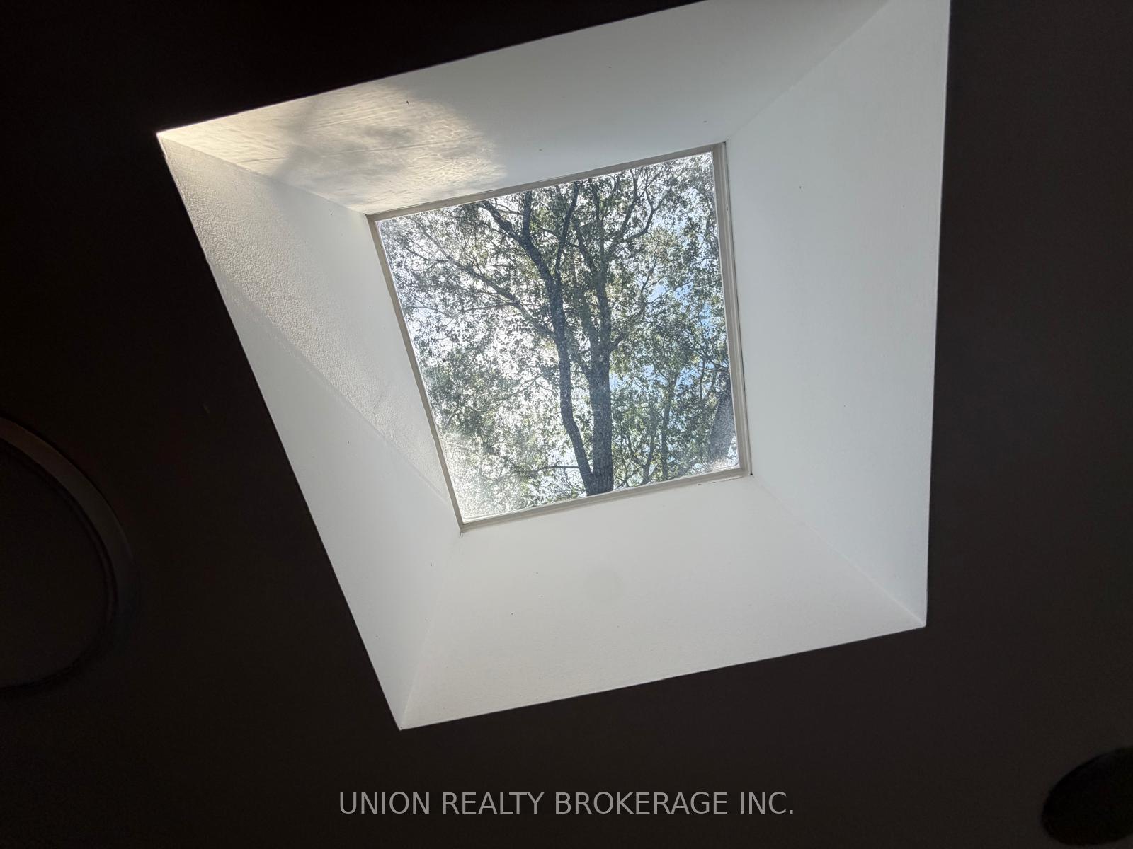 Photo 9 of Unit Upper, 73-B Willow Avenue, Toronto, The Beaches — HOMEH