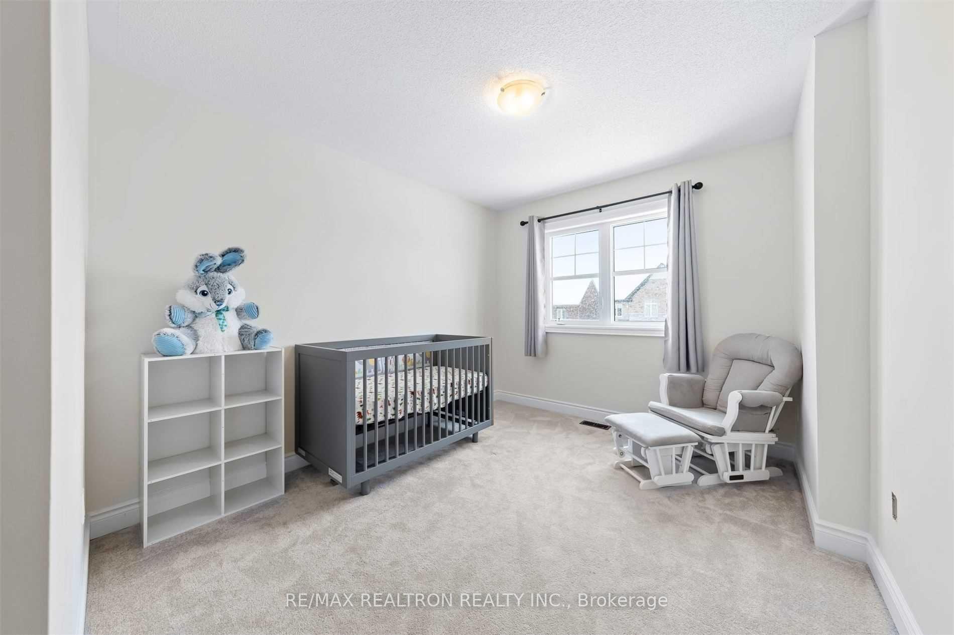 Photo 16 of 1172 Peelar Crescent, Innisfil, Lefroy — HOMEH
