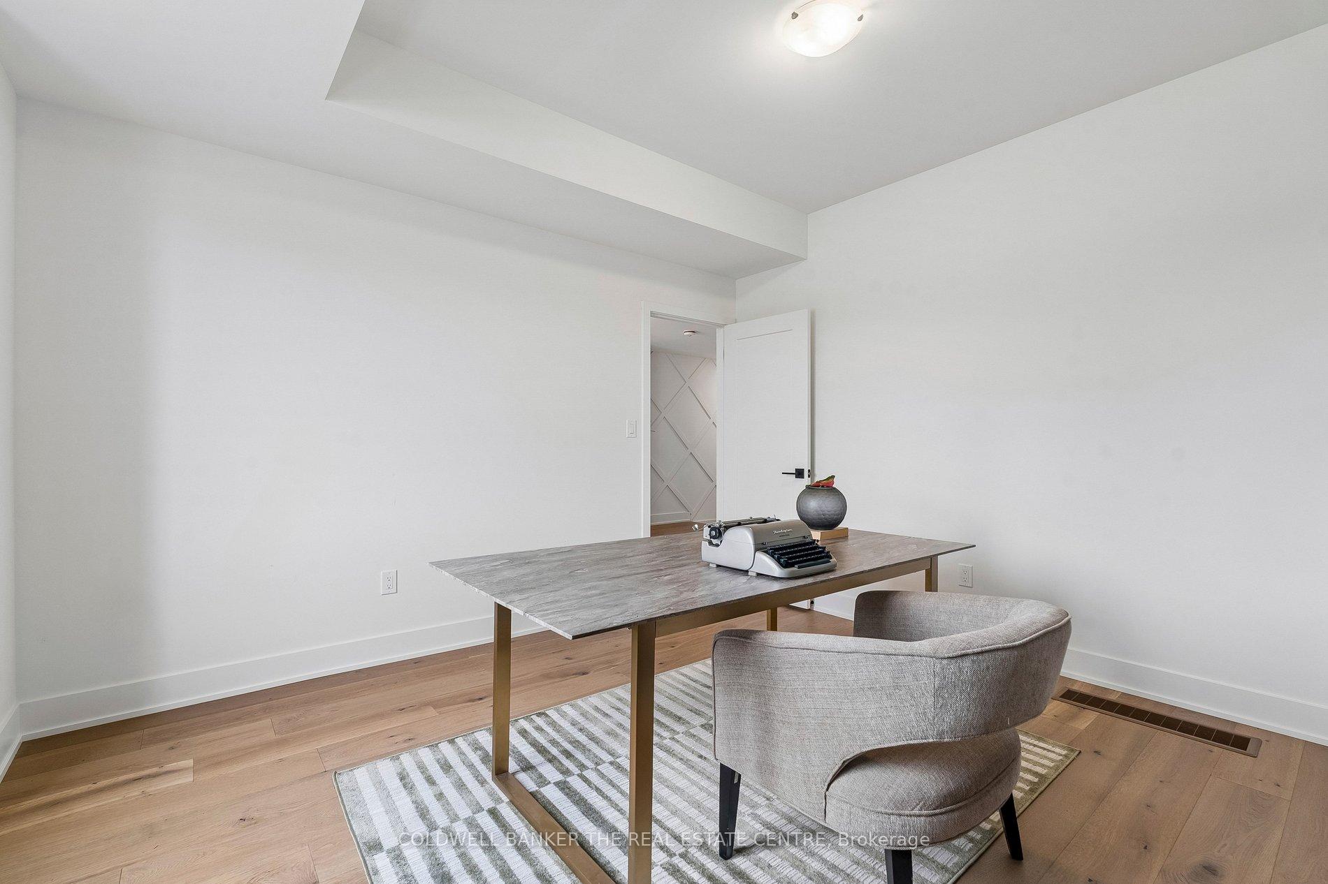 Photo 11 of 5 Ballinger Way, Uxbridge — HOMEH