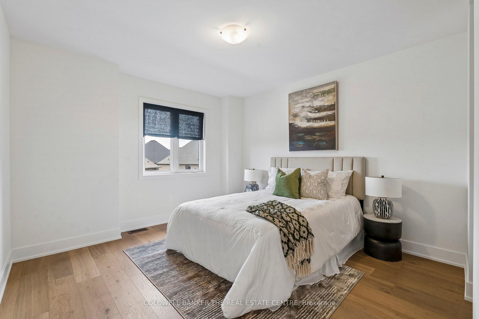 Photo 64 of 5 Ballinger Way, Uxbridge — HOMEH