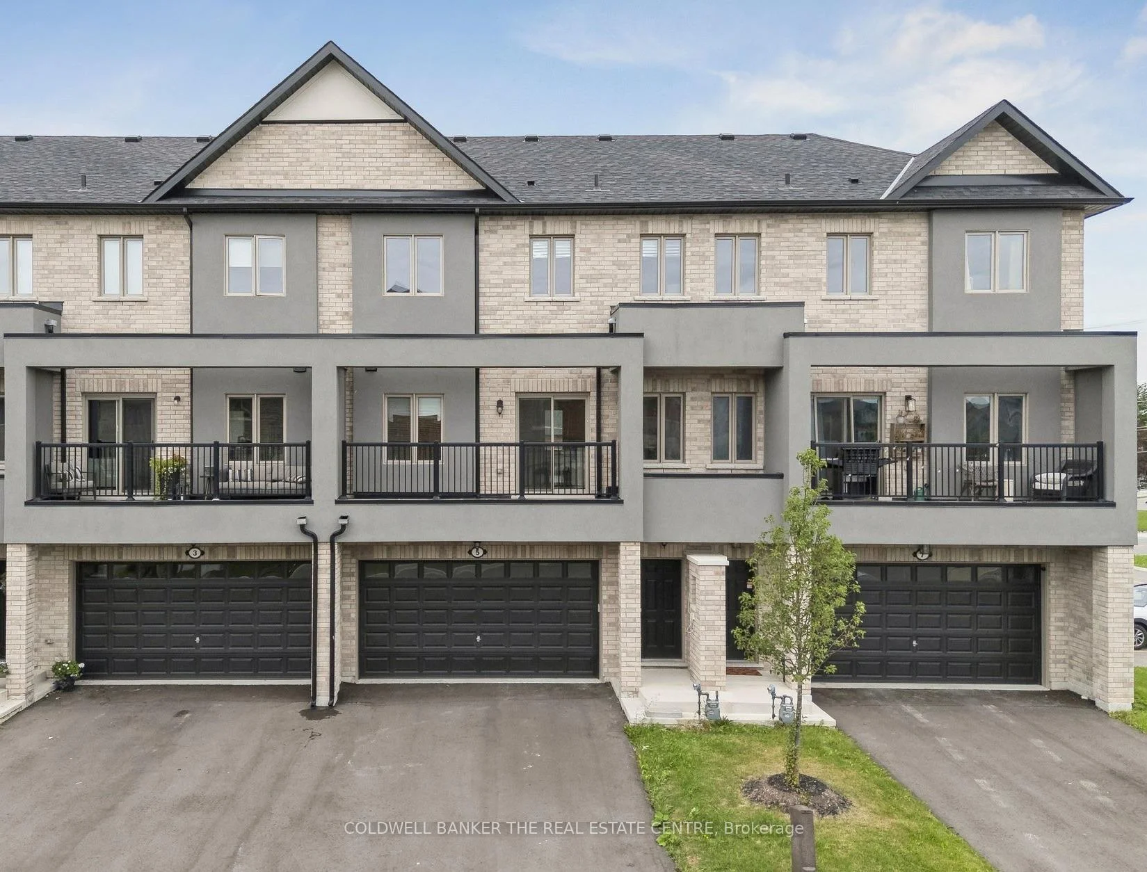 Photo 4 of 5 Ballinger Way, Uxbridge — HOMEH