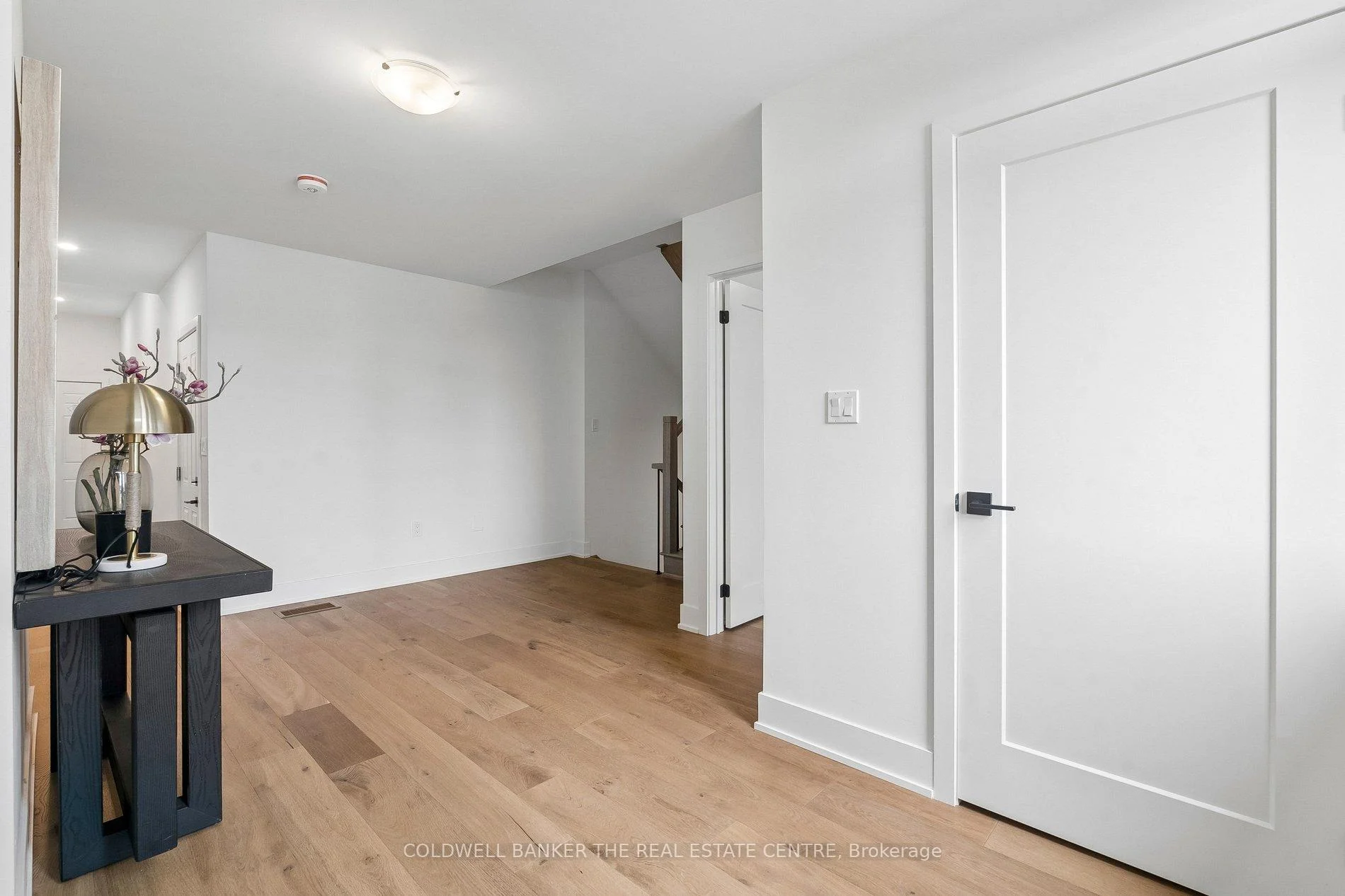 Photo 9 of 5 Ballinger Way, Uxbridge — HOMEH