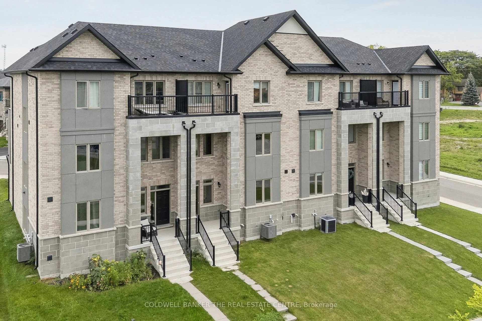 Photo 78 of 5 Ballinger Way, Uxbridge — HOMEH