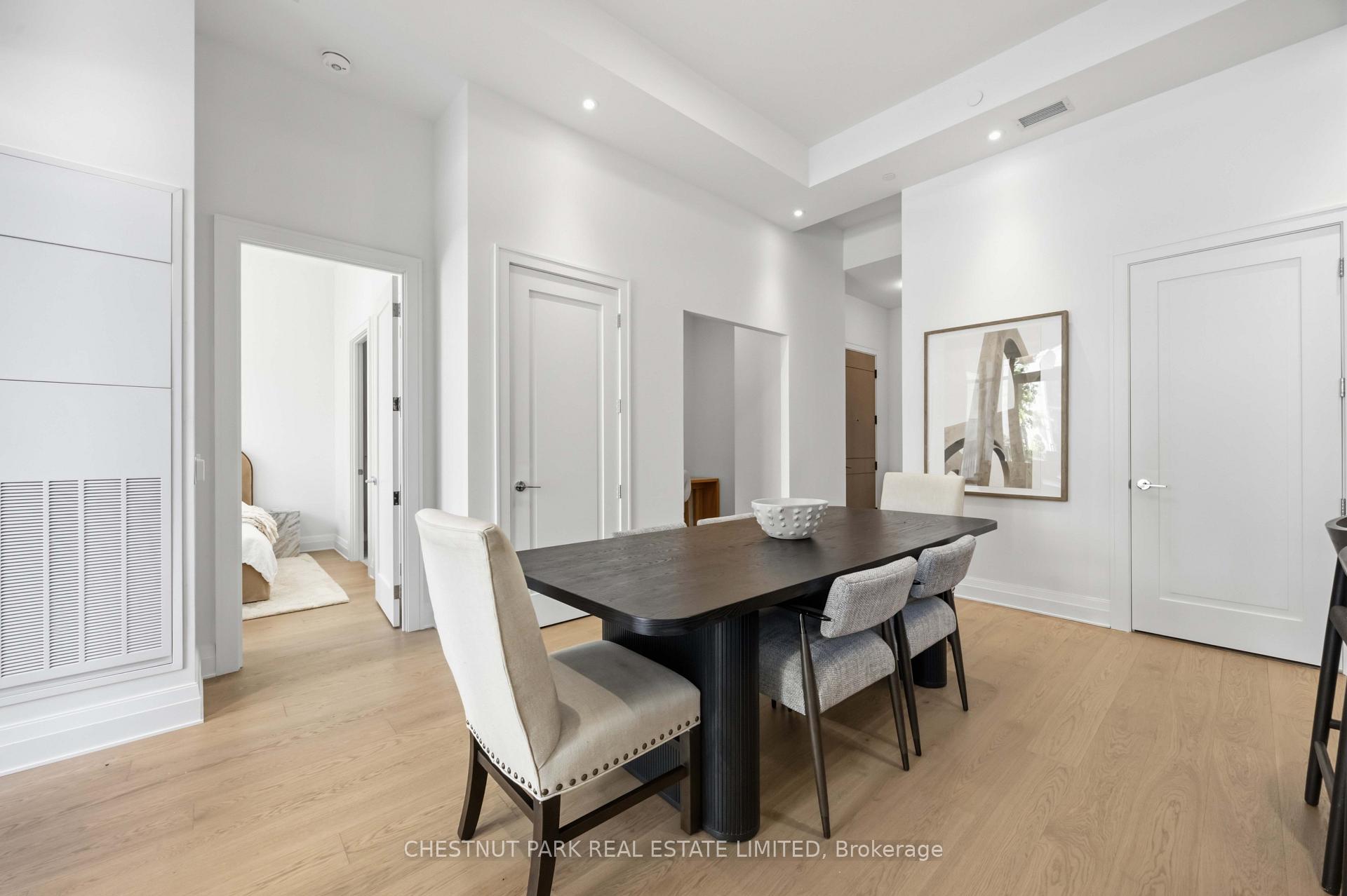 Photo 6 of Unit 101, 2 Forest Hill Road, Toronto, Forest Hill South — HOMEH