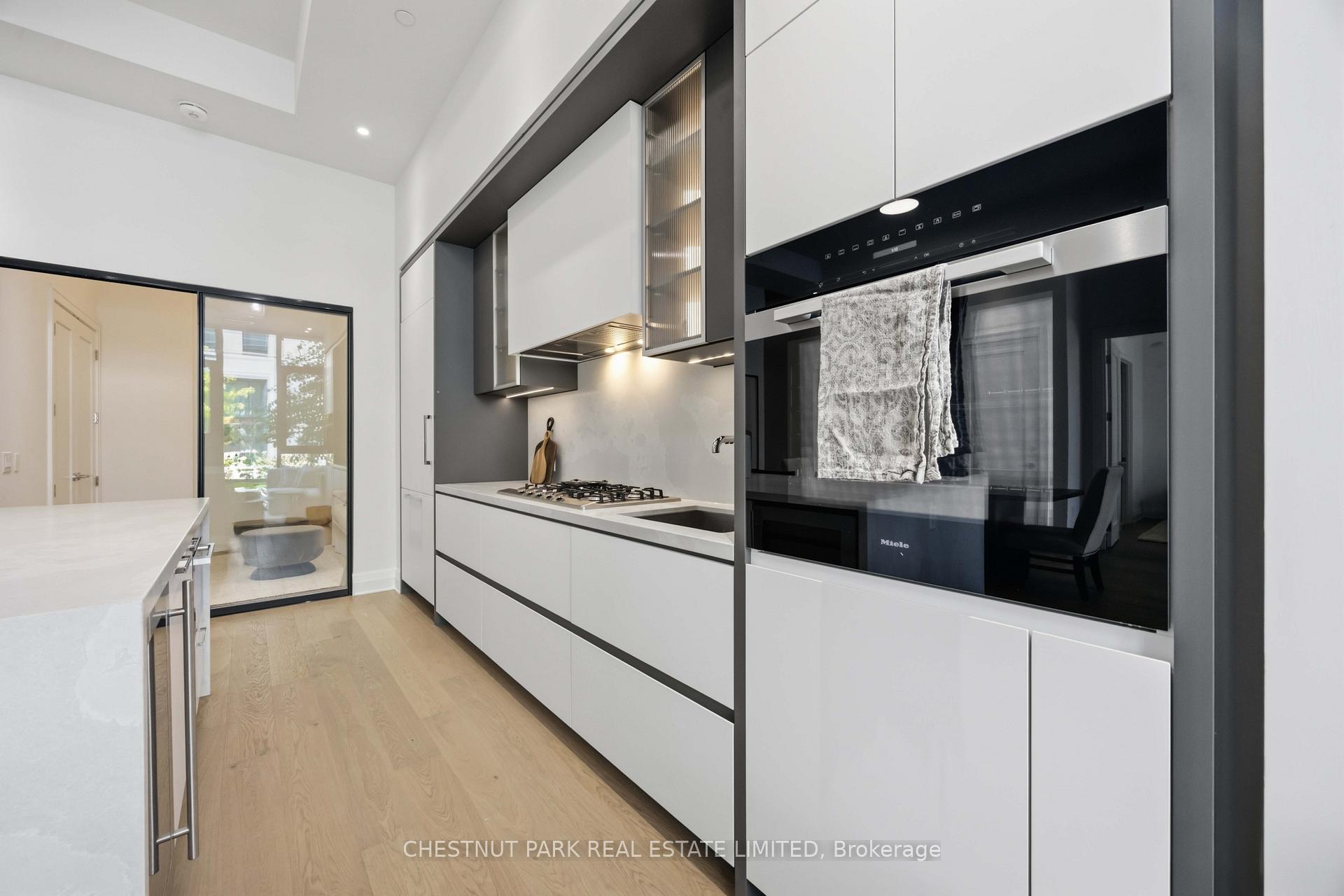 Photo 9 of Unit 101, 2 Forest Hill Road, Toronto, Forest Hill South — HOMEH