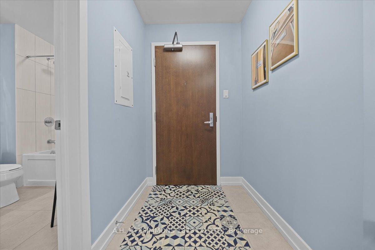 Photo 4 of Unit 410, 330 Titan Private, Ottawa, Borden Farm/Stewart Farm/Carleton Heights/Parkwood Hills — HOMEH