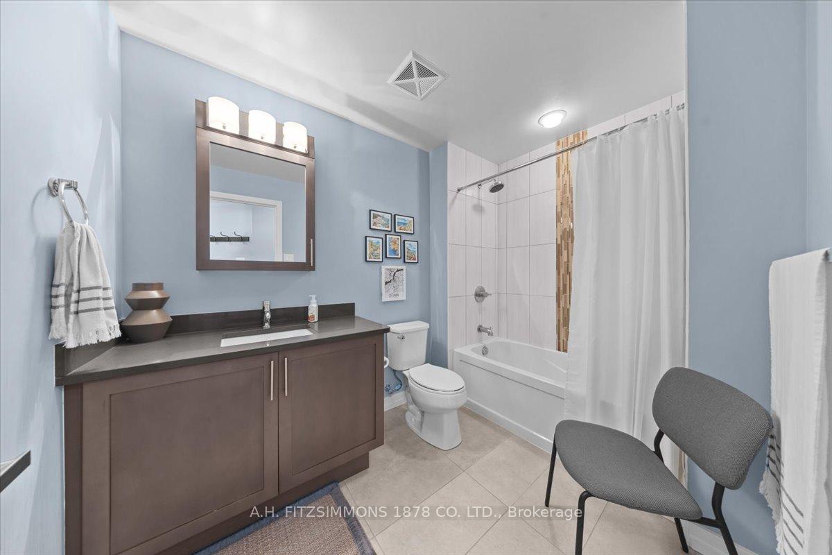 Photo 6 of Unit 410, 330 Titan Private, Ottawa, Borden Farm/Stewart Farm/Carleton Heights/Parkwood Hills — HOMEH