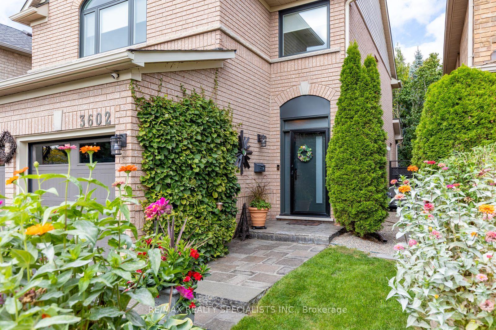 Photo 2 of 3602 Forest Bluff Crescent, Mississauga, Lisgar — HOMEH