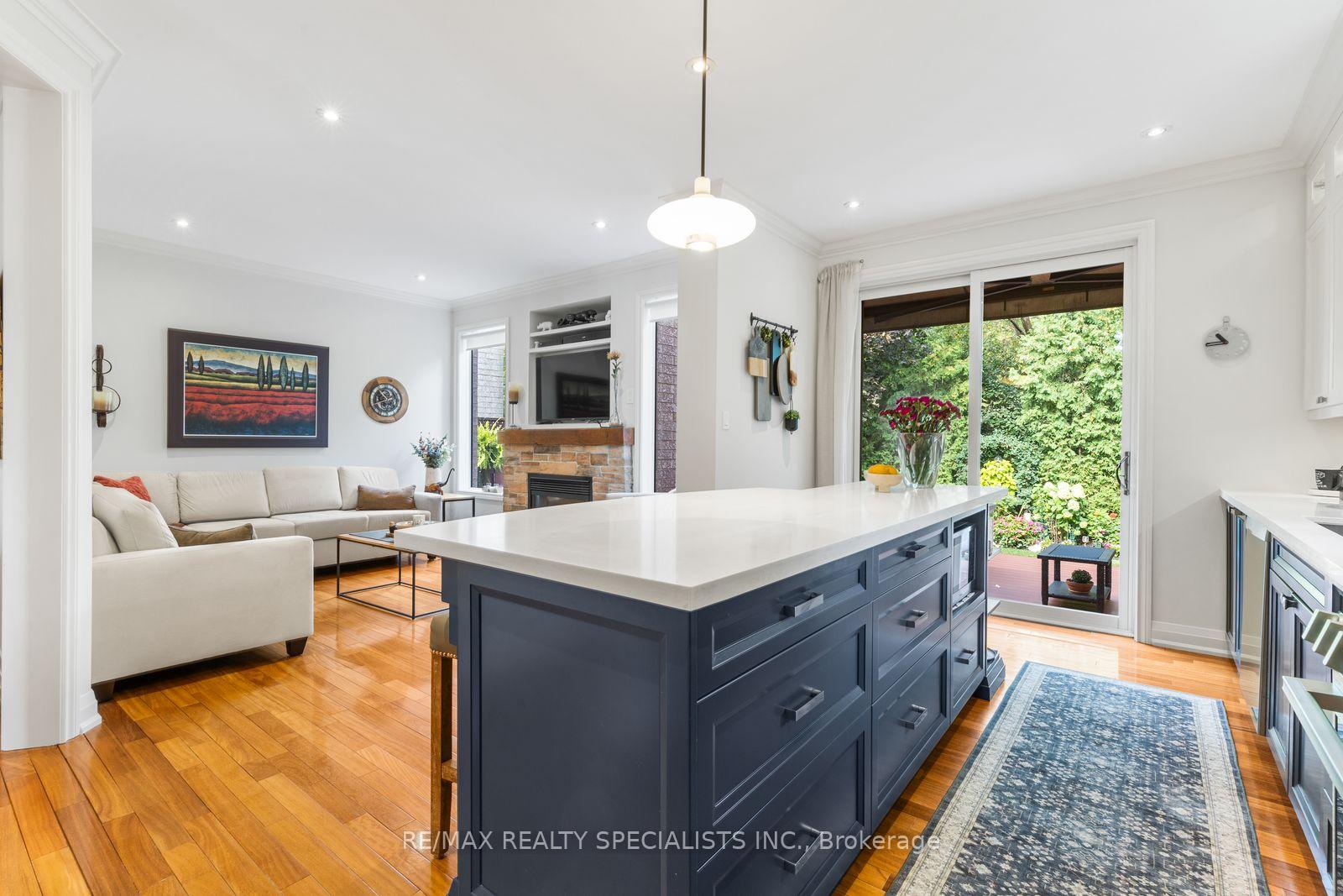 Photo 10 of 3602 Forest Bluff Crescent, Mississauga, Lisgar — HOMEH