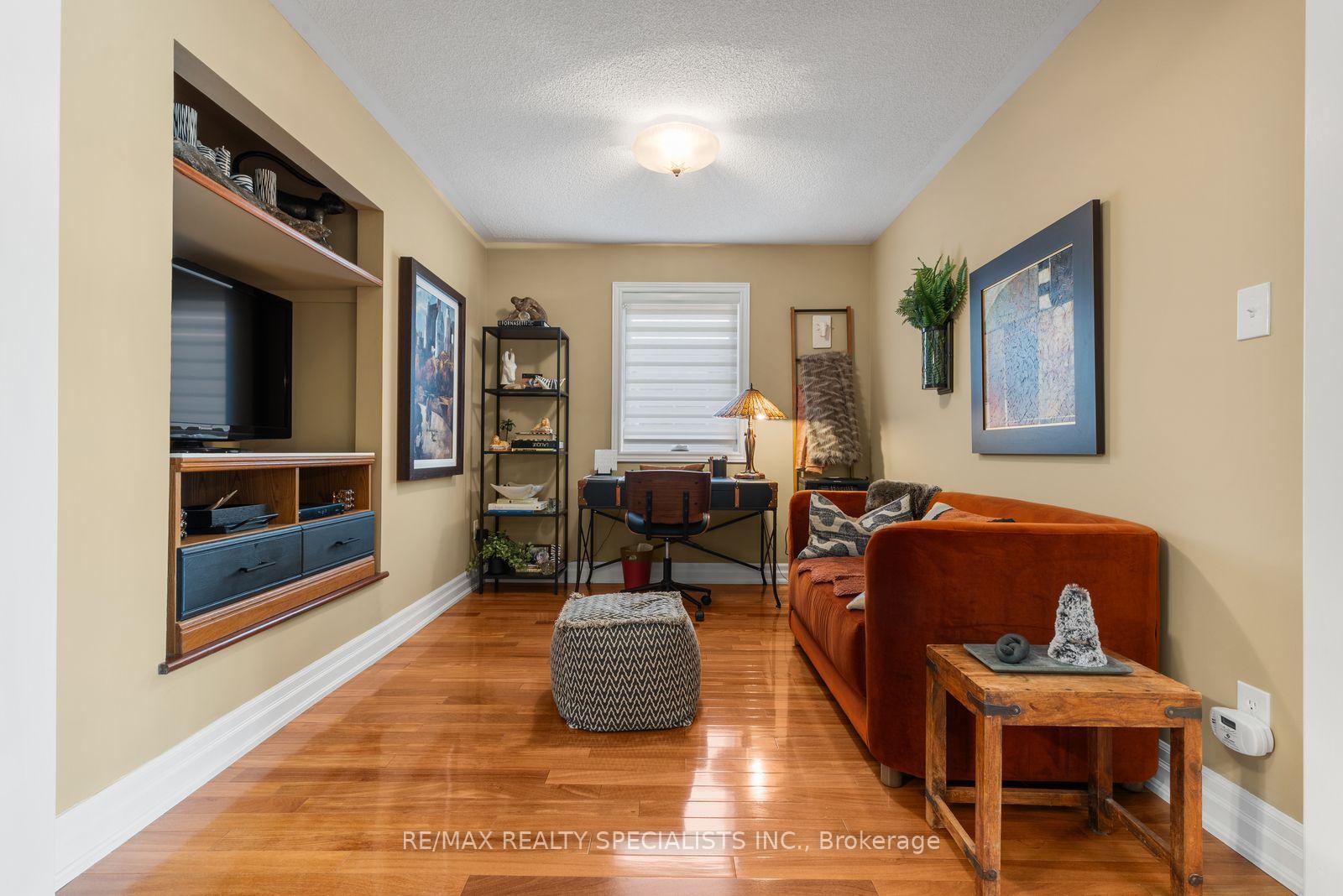 Photo 25 of 3602 Forest Bluff Crescent, Mississauga, Lisgar — HOMEH