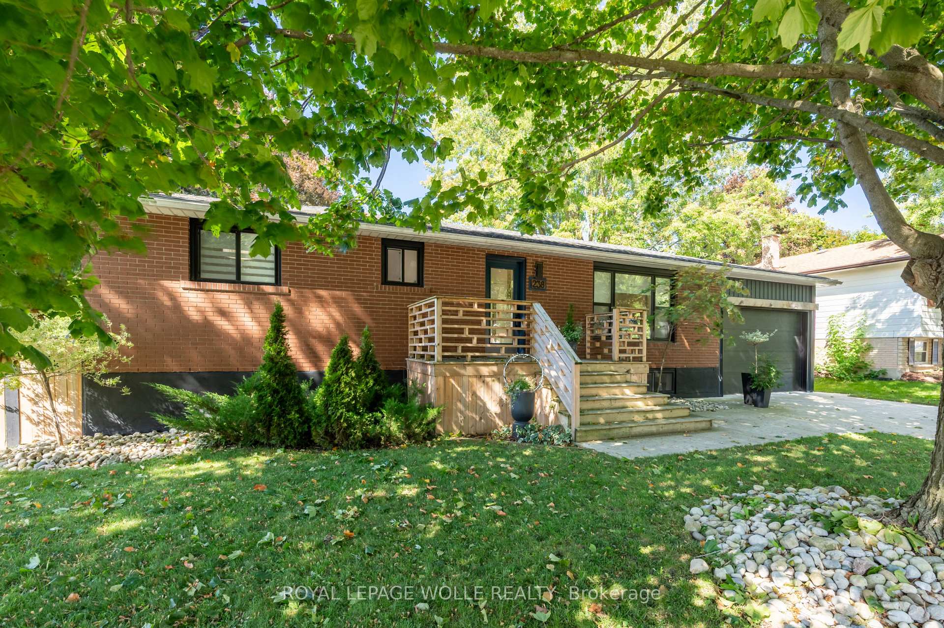 Photo 2 of 238 Morenz Drive, West Perth, Mitchell — HOMEH
