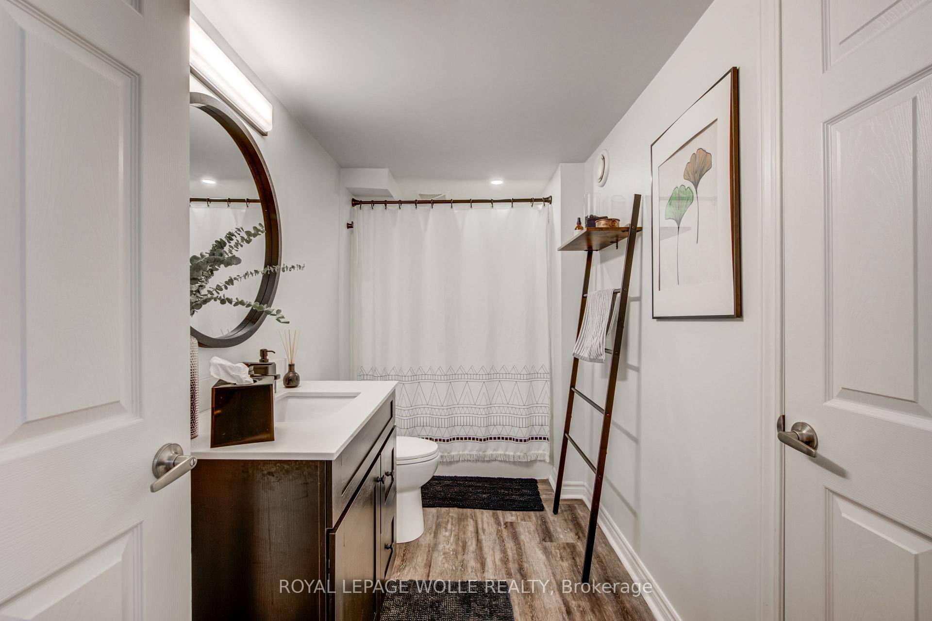 Photo 33 of 238 Morenz Drive, West Perth, Mitchell — HOMEH