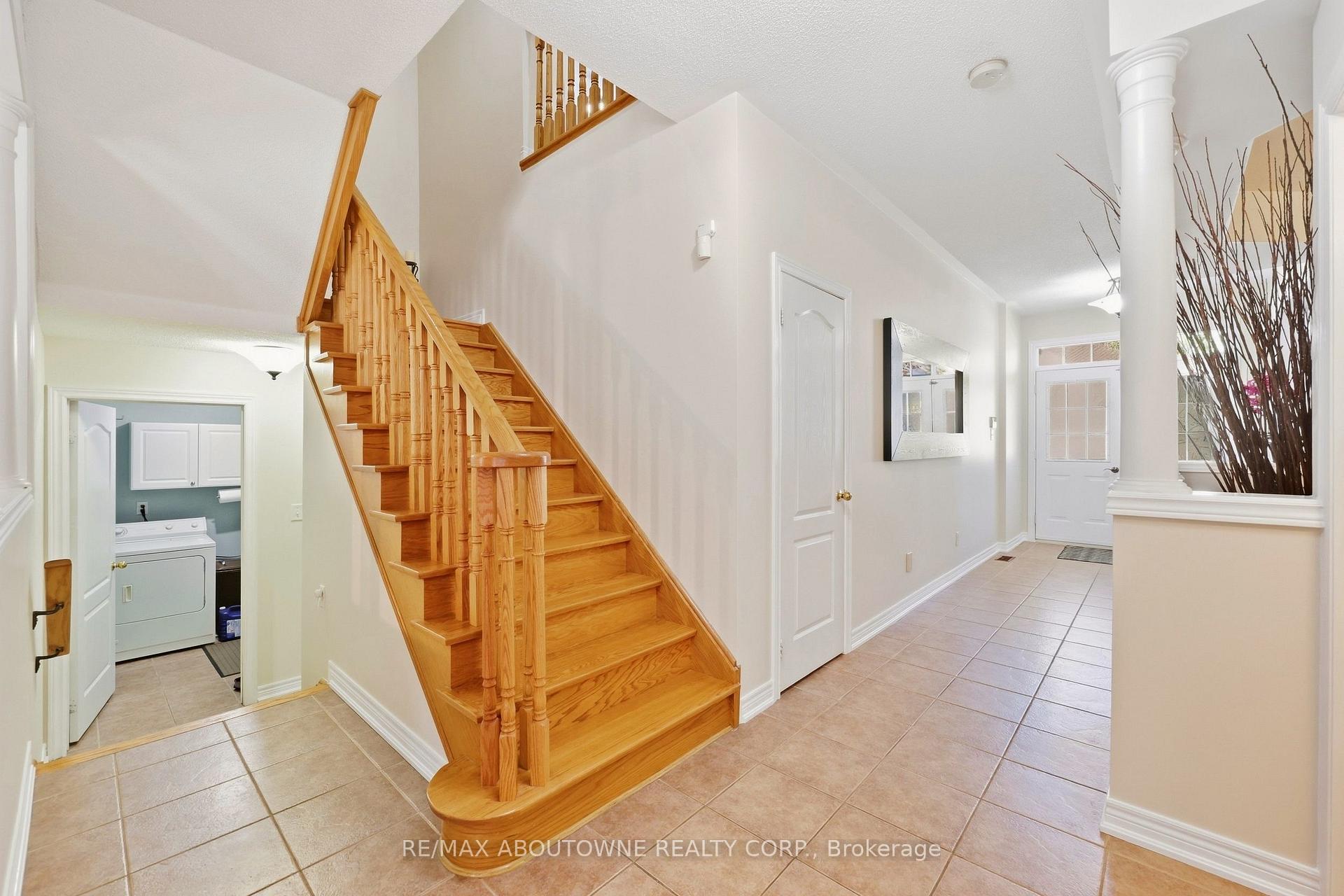 Photo 14 of 1094 Gorham Way, Milton, Clarke — HOMEH
