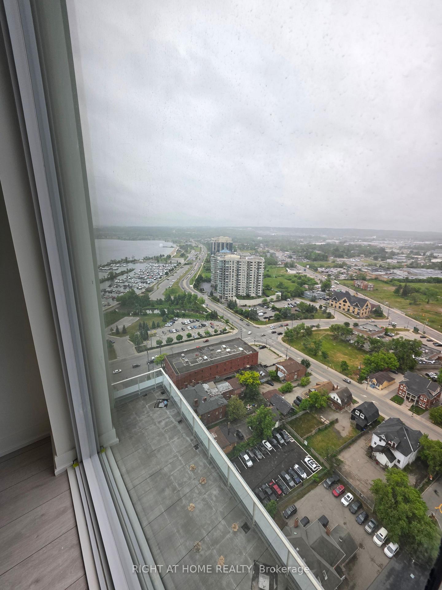 Photo 2 of Unit 2510, 39 Mary Street, Barrie, Lakeshore — HOMEH