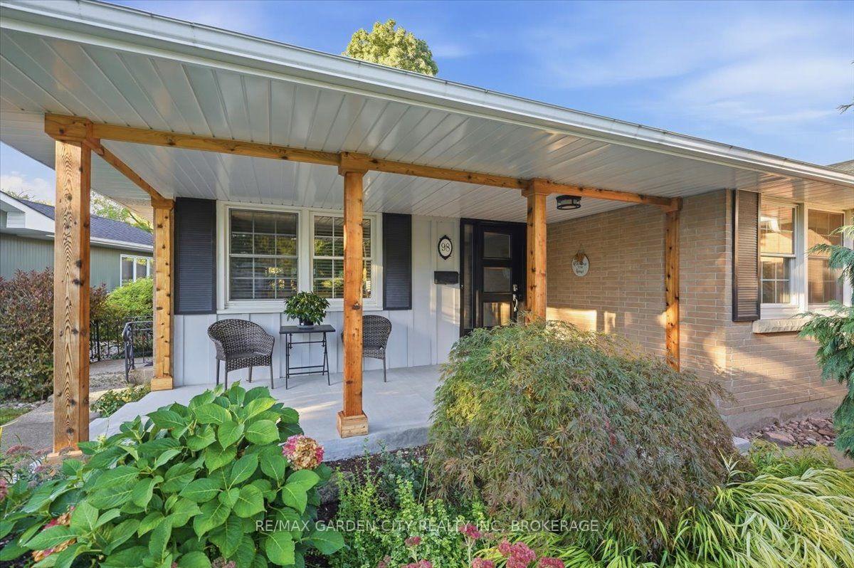Photo 2 of 98 Village Road, St. Catharines, Glendale/Glenridge — HOMEH