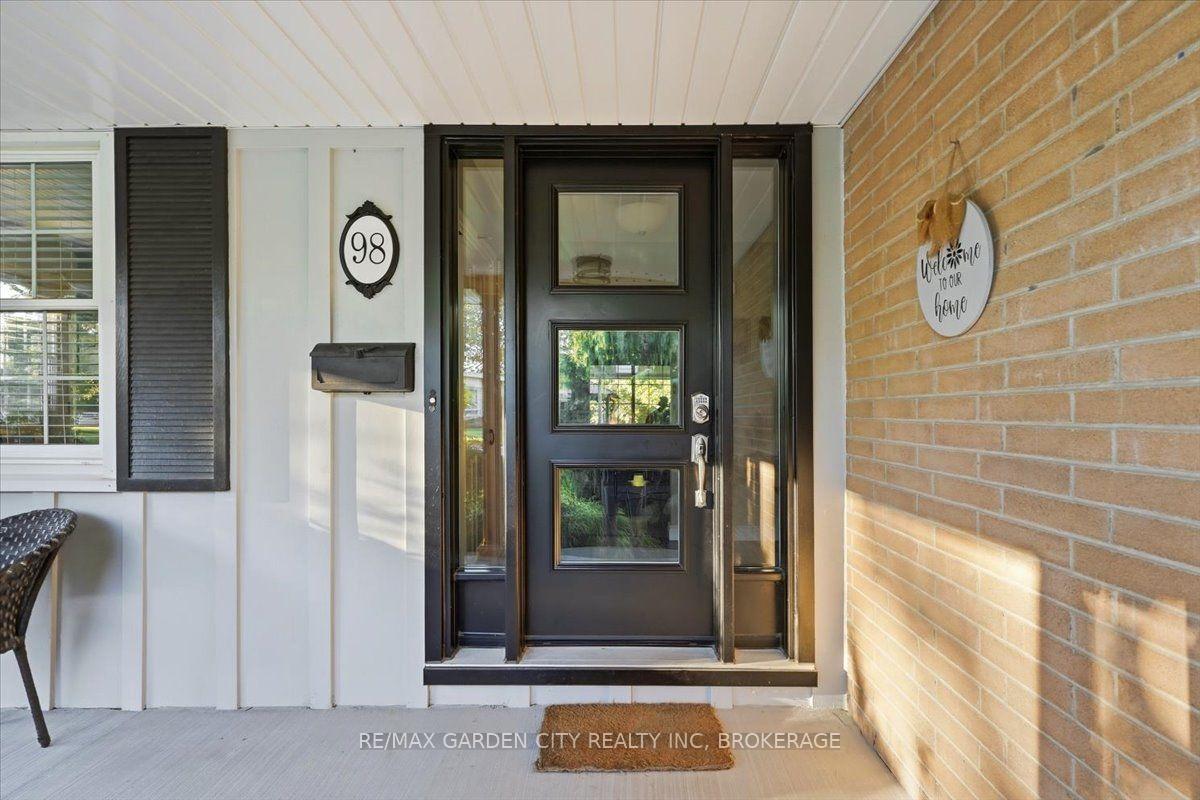 Photo 8 of 98 Village Road, St. Catharines, Glendale/Glenridge — HOMEH