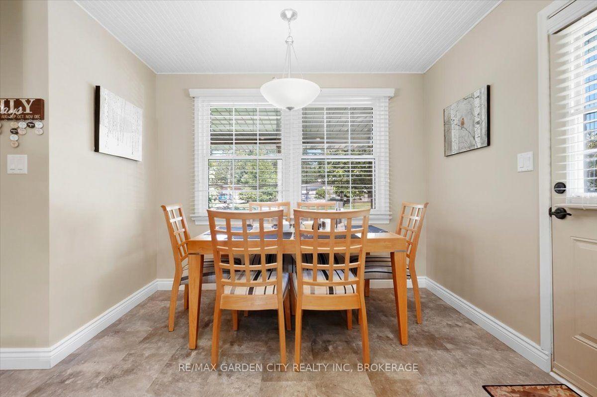 Photo 17 of 98 Village Road, St. Catharines, Glendale/Glenridge — HOMEH