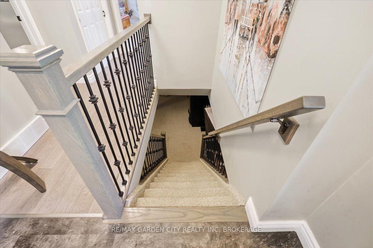 Photo 26 of 98 Village Road, St. Catharines, Glendale/Glenridge — HOMEH