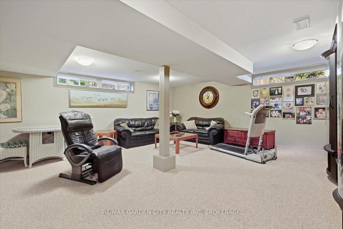 Photo 28 of 98 Village Road, St. Catharines, Glendale/Glenridge — HOMEH