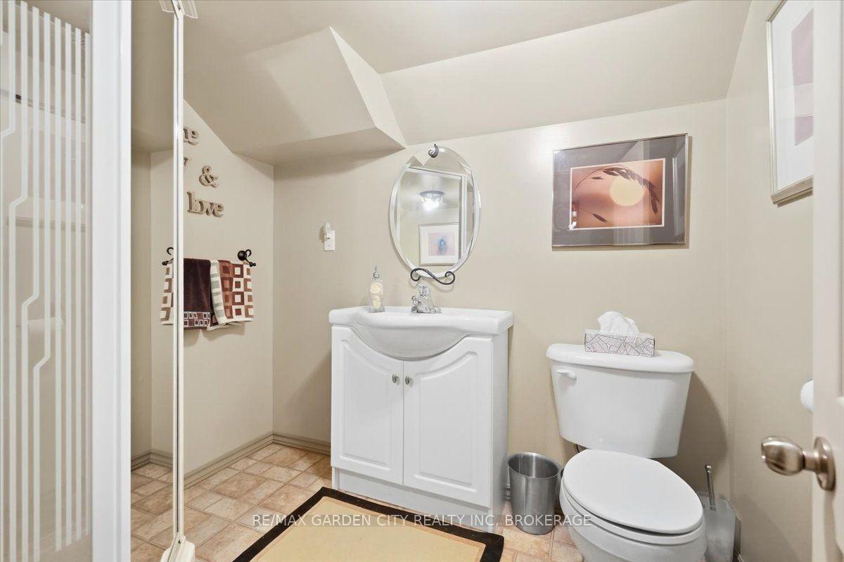 Photo 31 of 98 Village Road, St. Catharines, Glendale/Glenridge — HOMEH