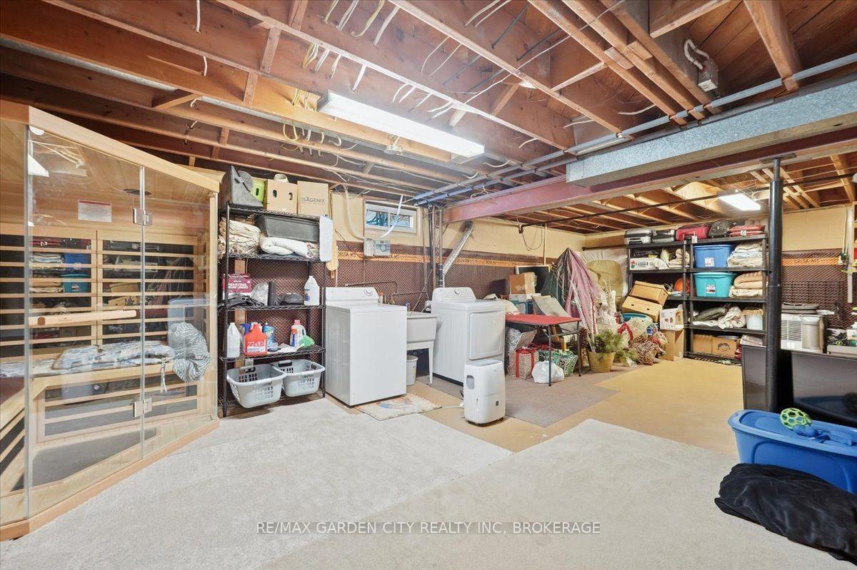 Photo 32 of 98 Village Road, St. Catharines, Glendale/Glenridge — HOMEH