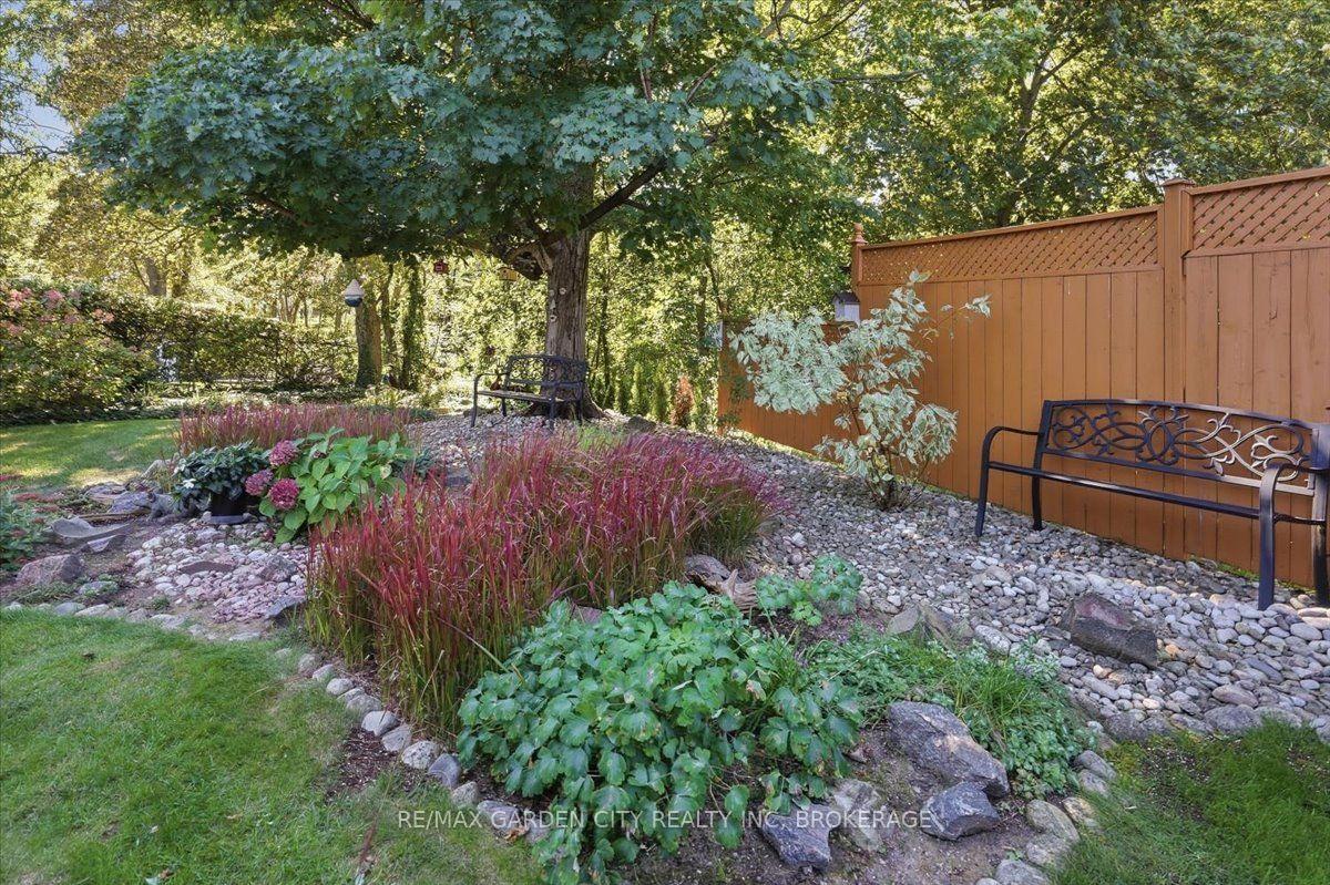 Photo 45 of 98 Village Road, St. Catharines, Glendale/Glenridge — HOMEH
