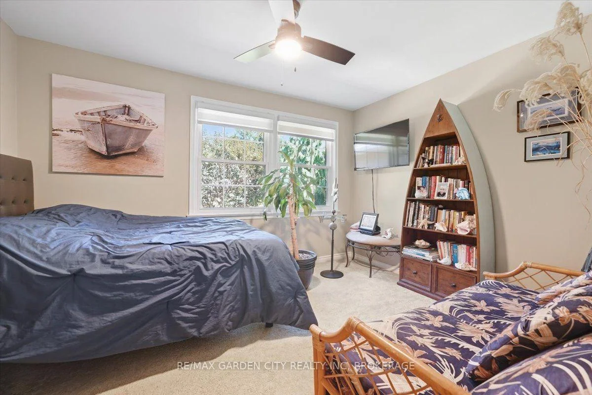 Photo 20 of 98 Village Road, St. Catharines, Glendale/Glenridge — HOMEH
