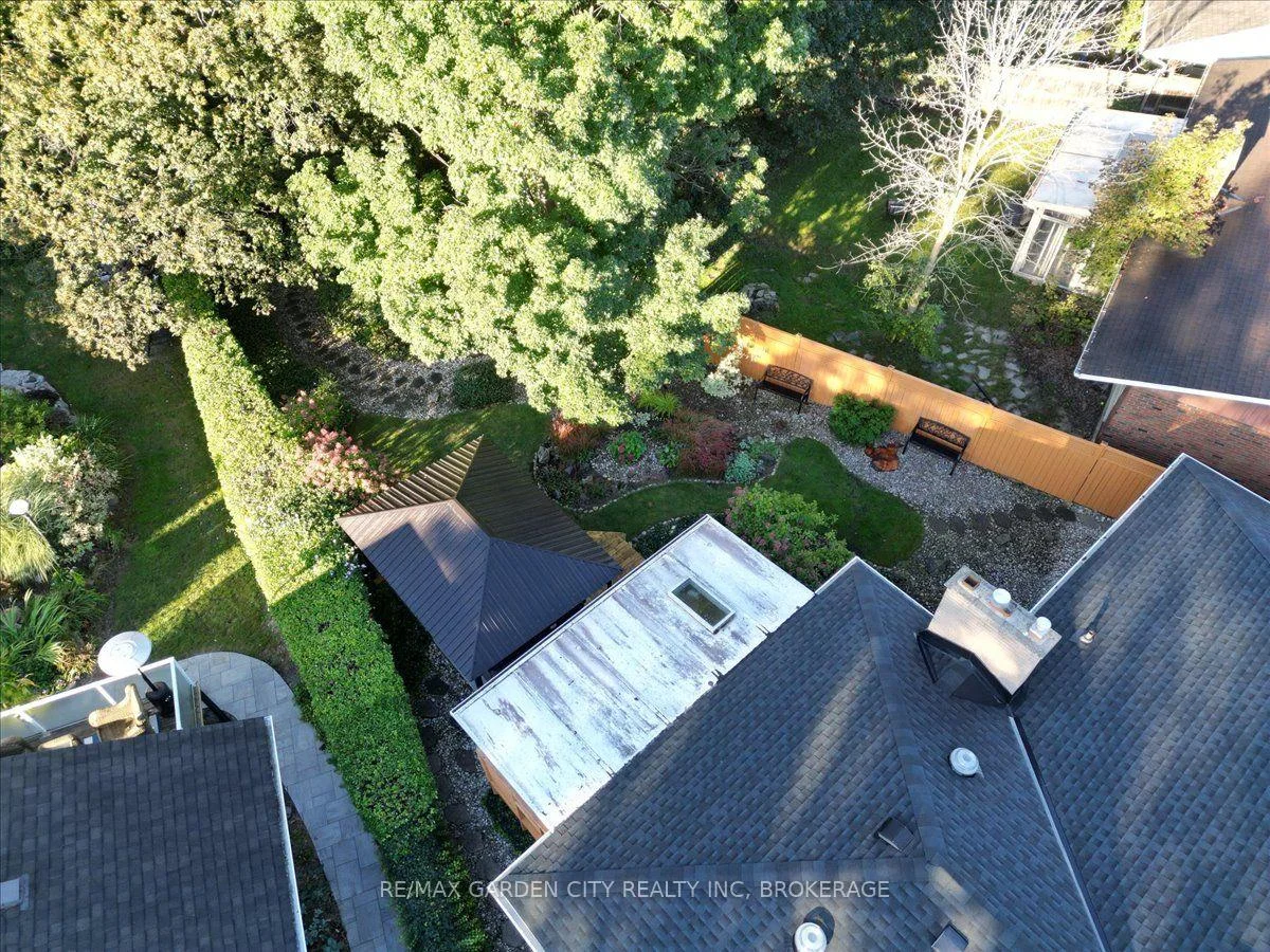 Photo 46 of 98 Village Road, St. Catharines, Glendale/Glenridge — HOMEH