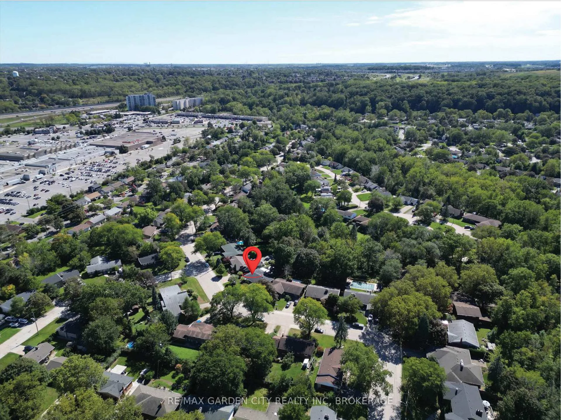 Photo 59 of 98 Village Road, St. Catharines, Glendale/Glenridge — HOMEH