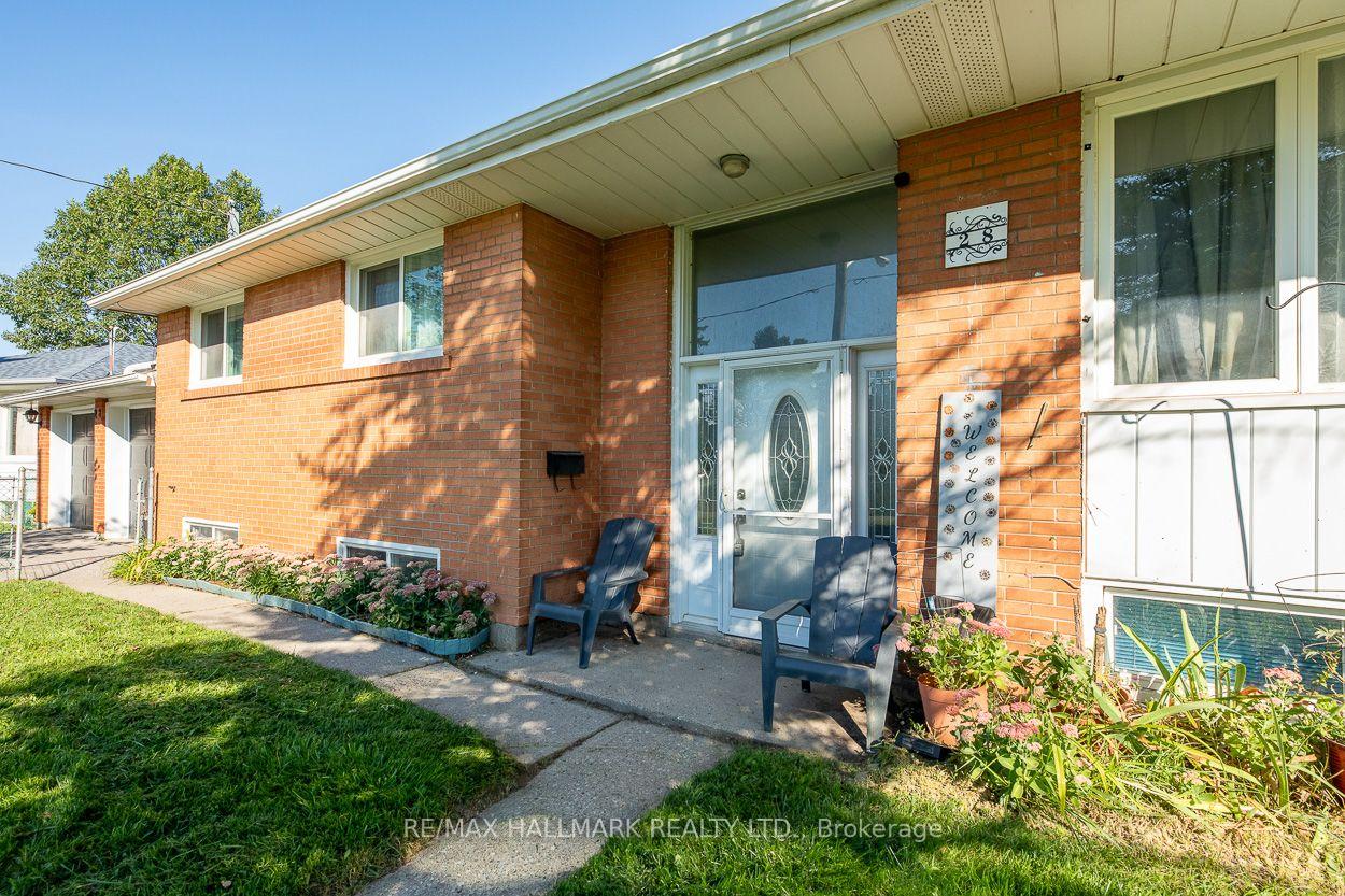 Photo 3 of 28 Fermoy Road, Scarborough, Cliffcrest — HOMEH