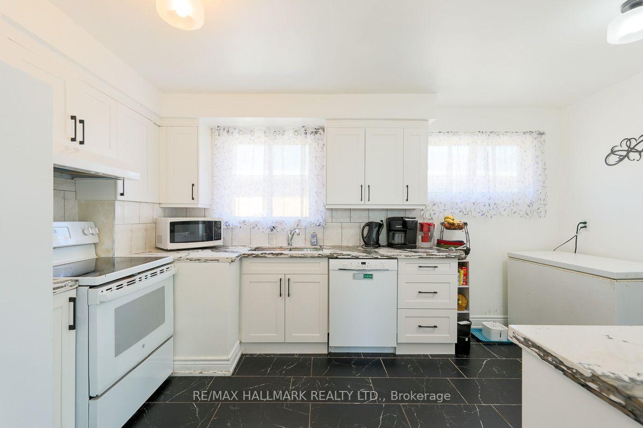 Photo 14 of 28 Fermoy Road, Scarborough, Cliffcrest — HOMEH
