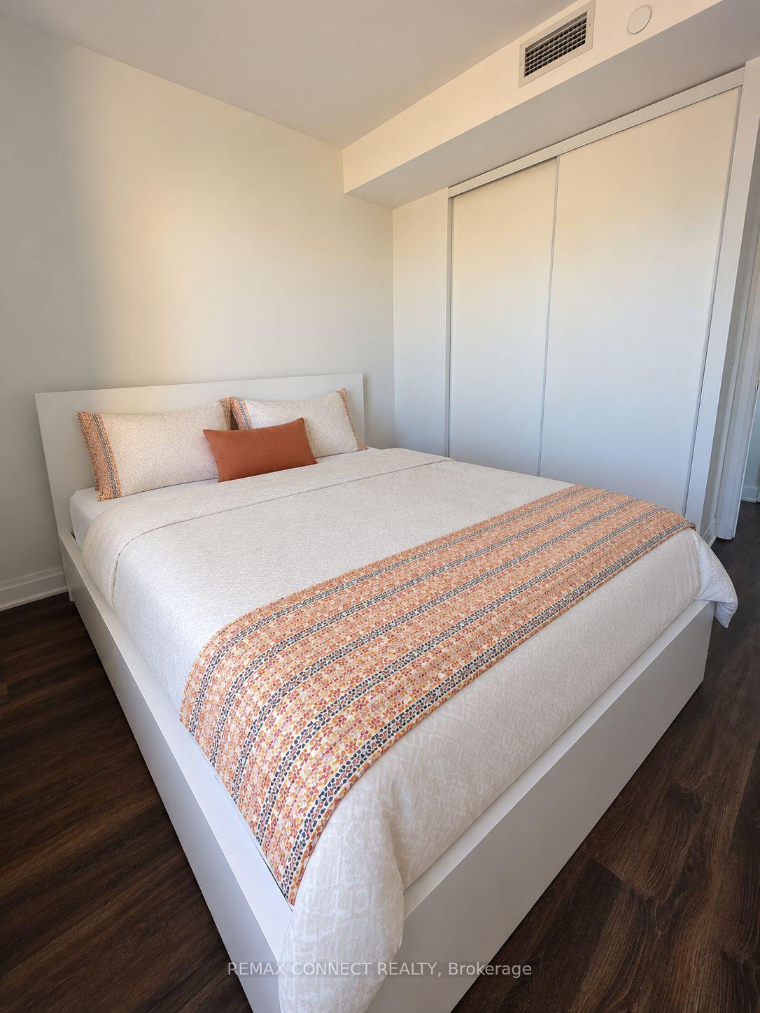 Photo 15 of Unit 609, 36 Park Lawn Road, Etobicoke, Mimico — HOMEH