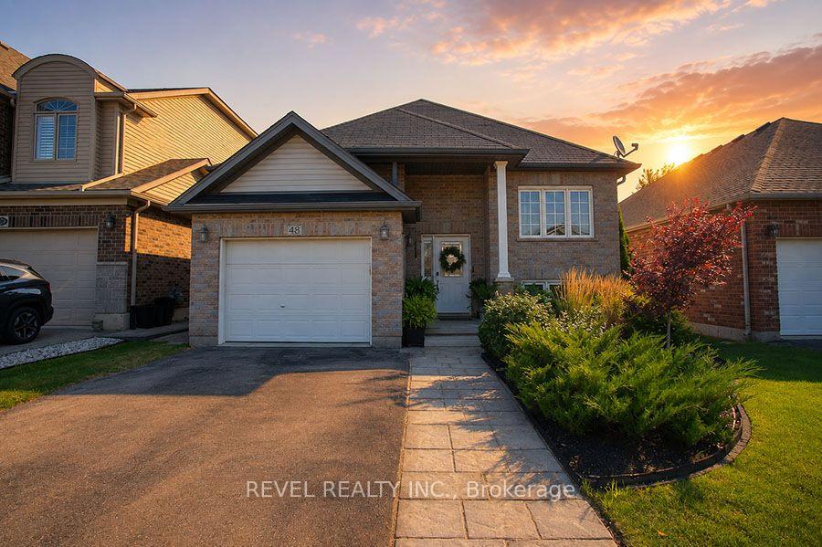 Photo 2 of 48 Nightingale Drive, Brantford, Empire South — HOMEH