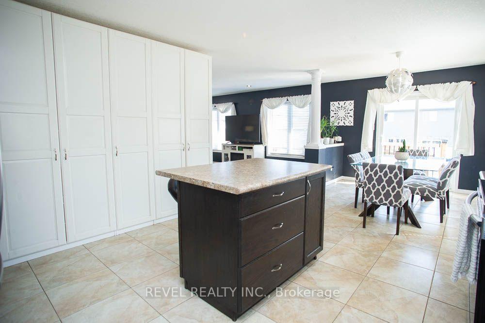 Photo 9 of 48 Nightingale Drive, Brantford, Empire South — HOMEH