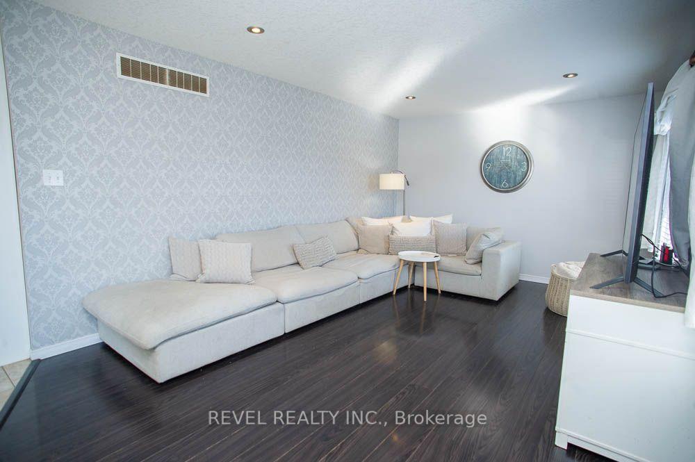 Photo 15 of 48 Nightingale Drive, Brantford, Empire South — HOMEH